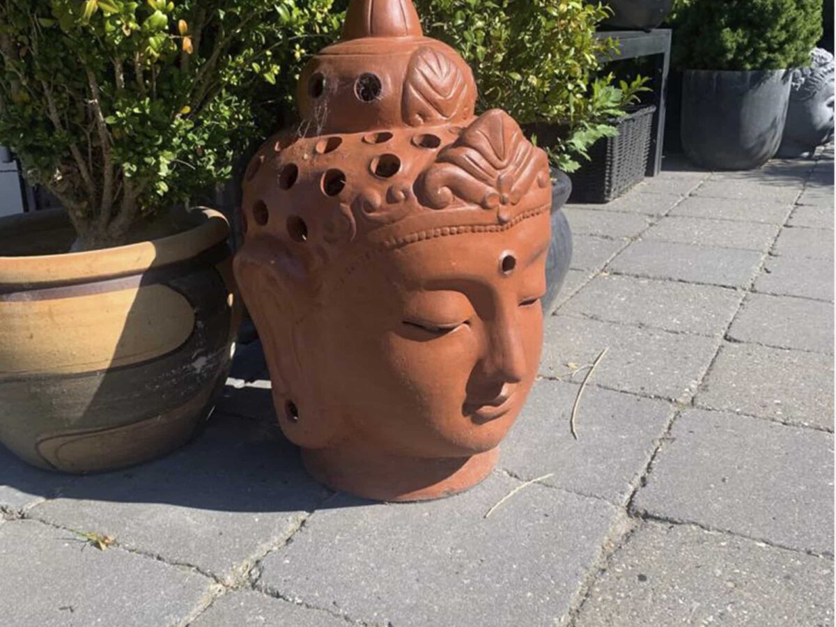 Buddha Hoved rød